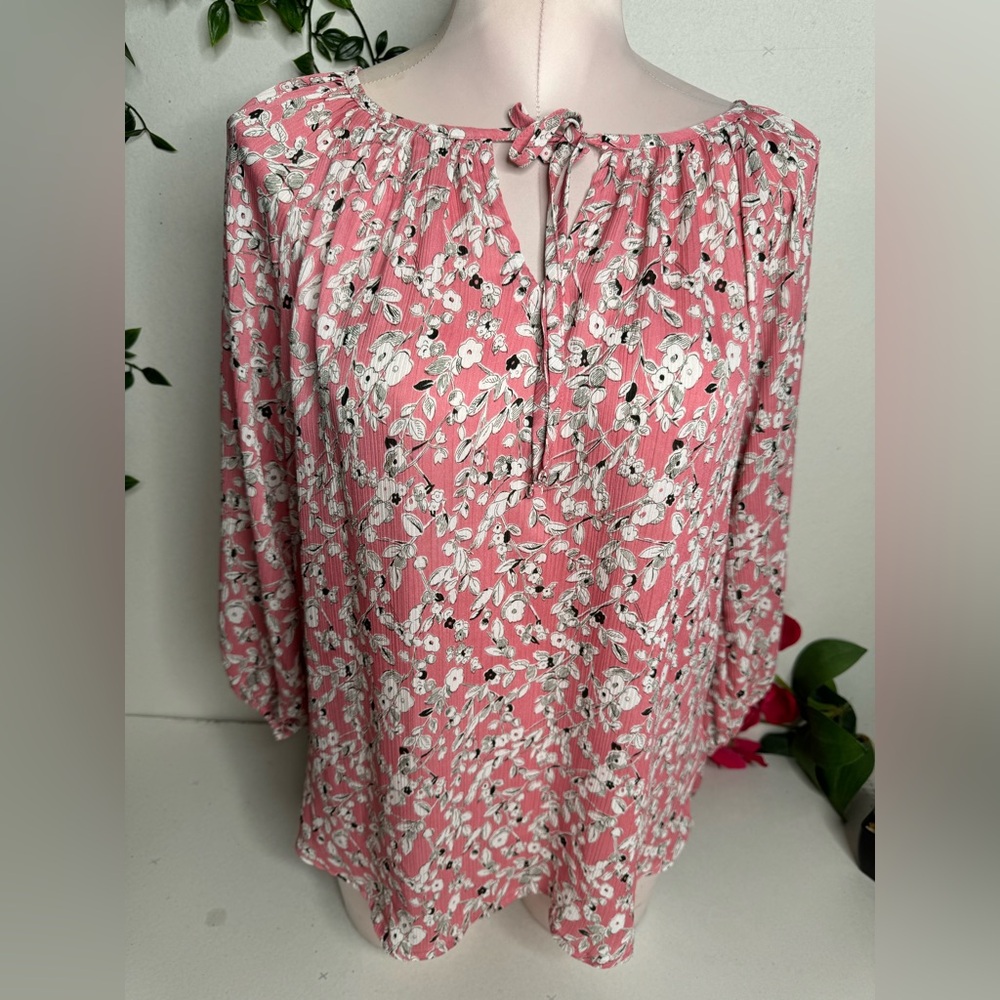 🩷 Chaps Oversized Small Floral Top 🩷